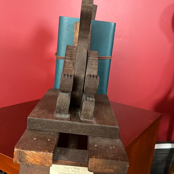 Solid wood bear bookends - Picture 9 of 16